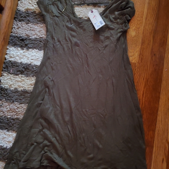 Medium Shirt Bundle - Picture 3 of 8